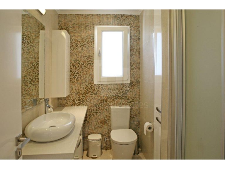 4 Bedroom House for Sale in Limassol – Agios Athanasios