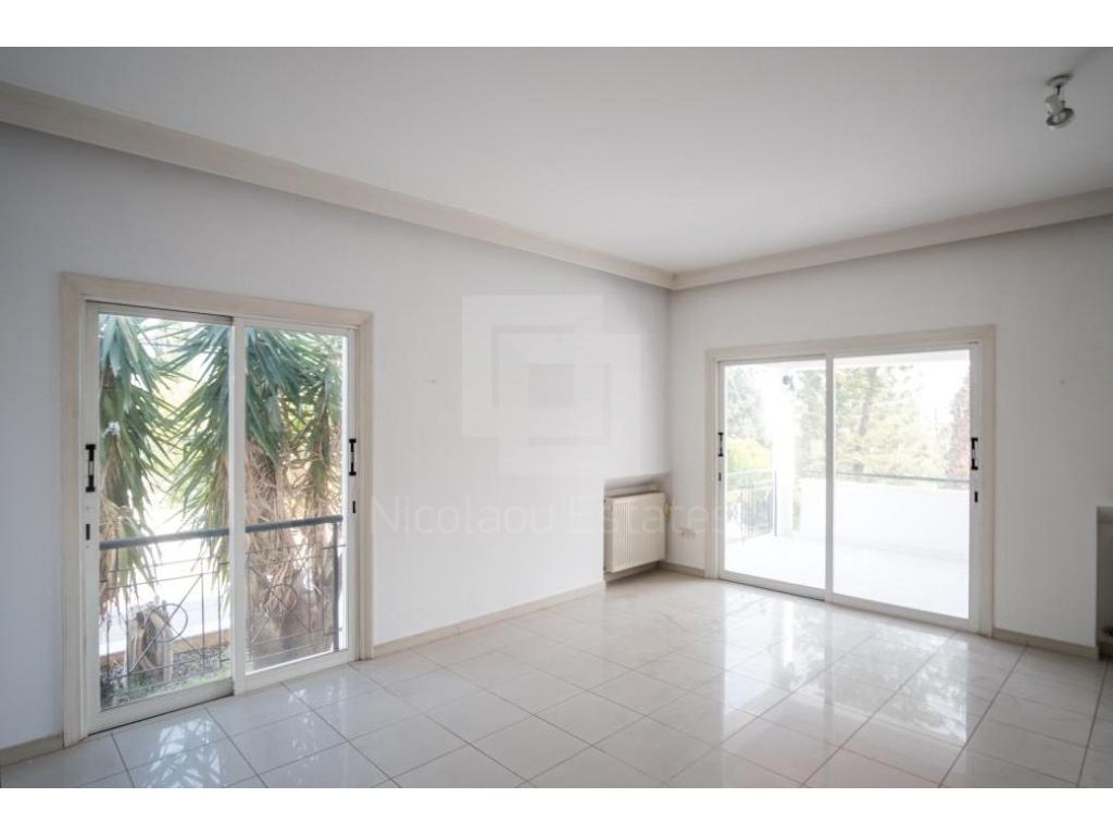 3 Bedroom House for Sale in Strovolos, Nicosia District