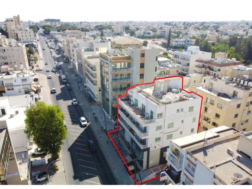 945m² Building for Sale in Strovolos, Nicosia District