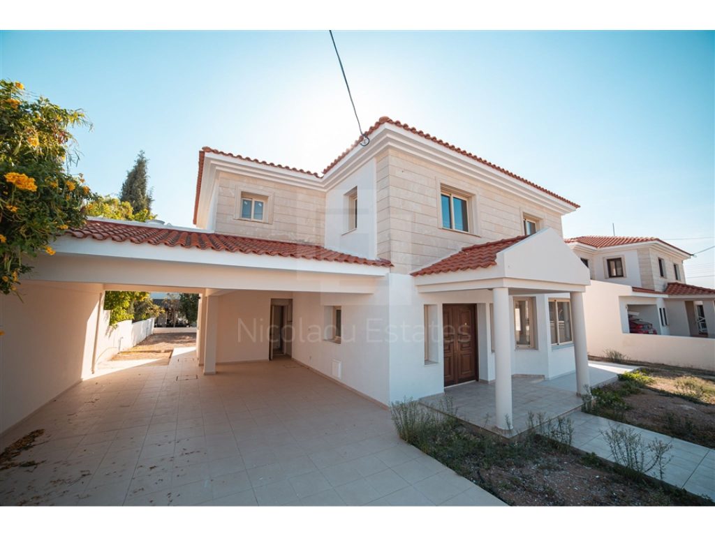 4 Bedroom House for Sale in Latsia, Nicosia District