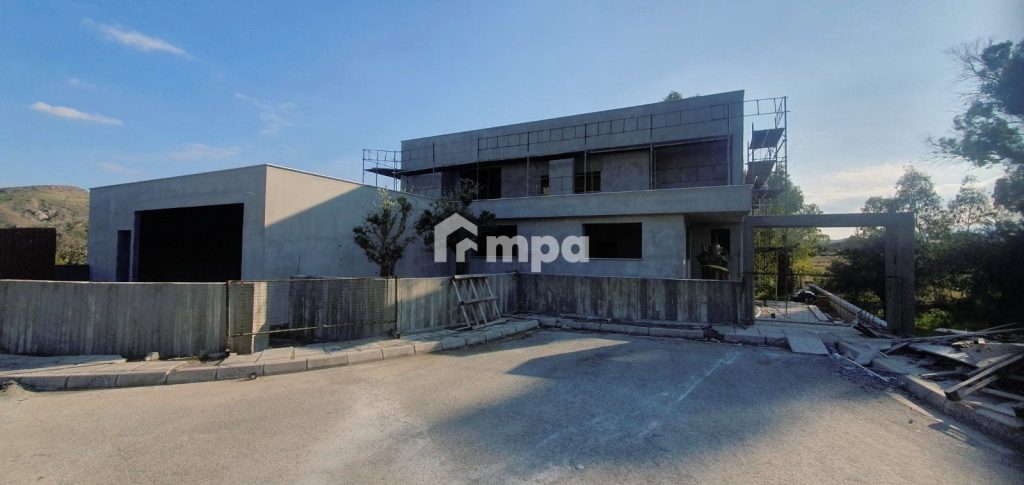 4 Bedroom House for Sale in Analiontas (Kataliontas), Nicosia District