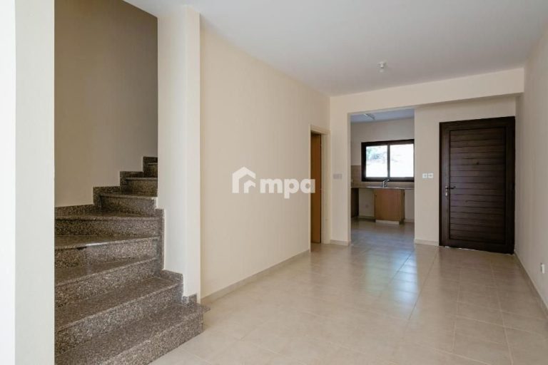 2 Bedroom House for Sale in Peyia, Paphos District