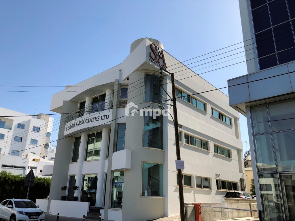 1008m² Building for Sale in Strovolos, Nicosia District