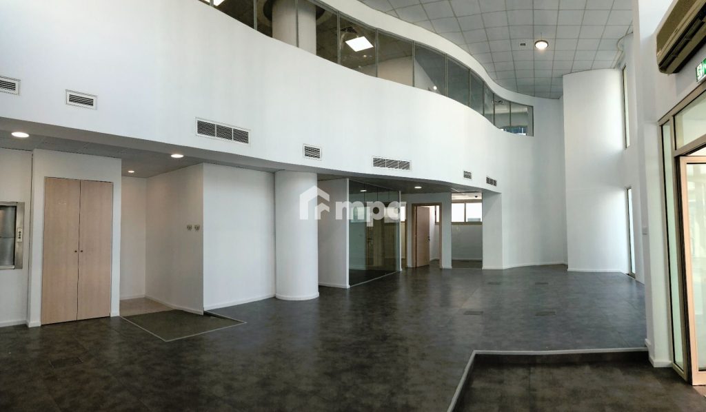 1008m² Building for Sale in Strovolos, Nicosia District
