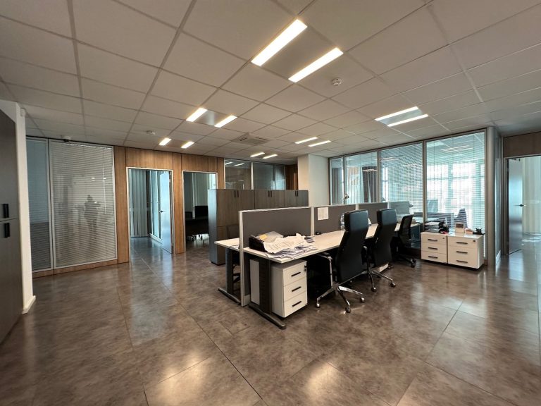 398m² Office for Sale in Limassol – Mesa Geitonia