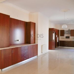 5 Bedroom House for Sale in Oroklini, Larnaca District