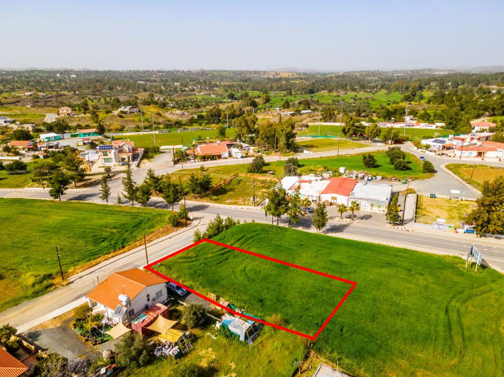 638m² Residential Plot for Sale in Lythrodontas, Nicosia District
