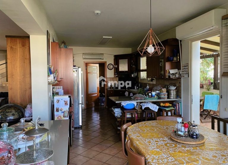 4 Bedroom House for Sale in Latsia, Nicosia District