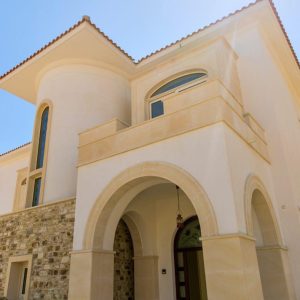 6+ Bedroom House for Sale in Larnaca District