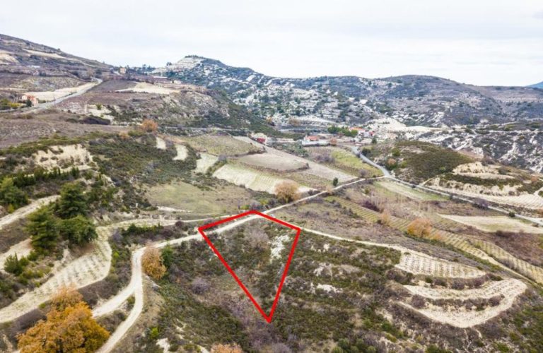 1,338m² Residential Plot for Sale in Omodos, Limassol District