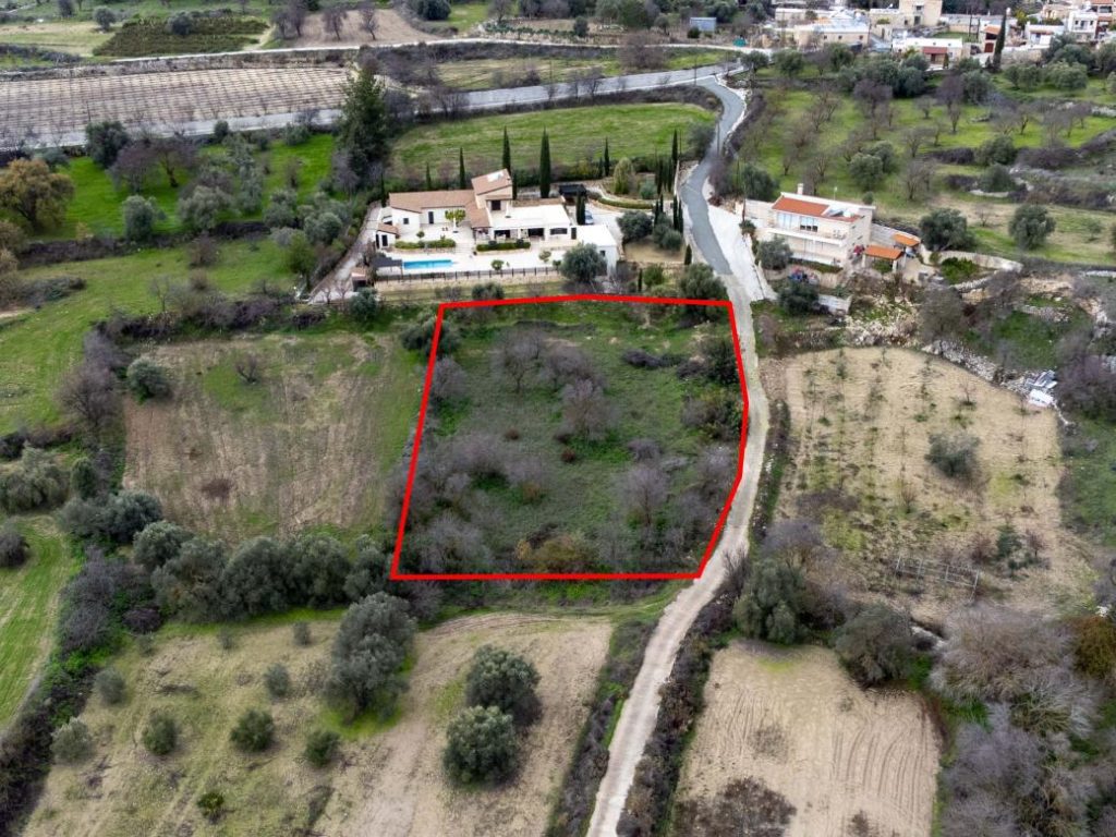 115,274m² Plot for Sale in Agios Dimitrianos, Paphos District