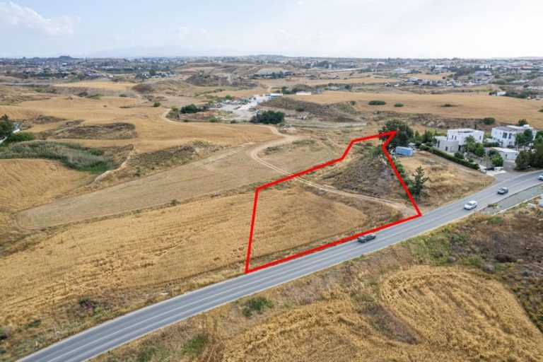 2,119m² Plot for Sale in Lakatameia – Agios Nikolaos, Nicosia District