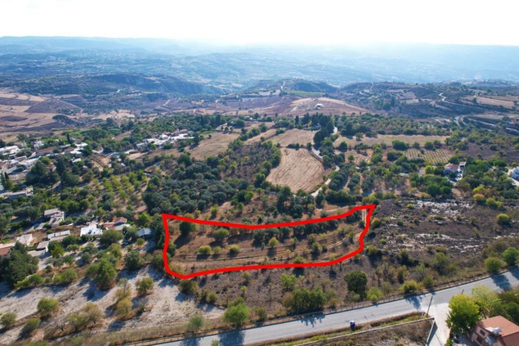 5,352m² Residential Plot for Sale in Lasa, Paphos District