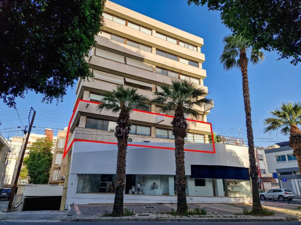 163m² Office for Sale in Agioi Omologites, Nicosia District