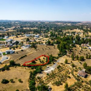 1,688m² Residential Plot for Sale in Lythrodontas, Nicosia District