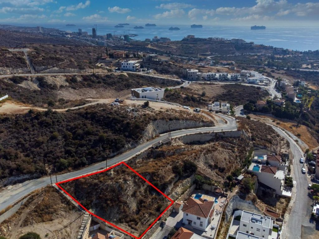 873m² Plot for Sale in Agios Tychonas, Limassol District