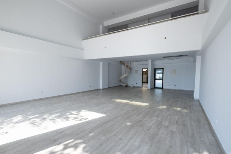 2130m² Building for Sale in Agioi Omologites, Nicosia District