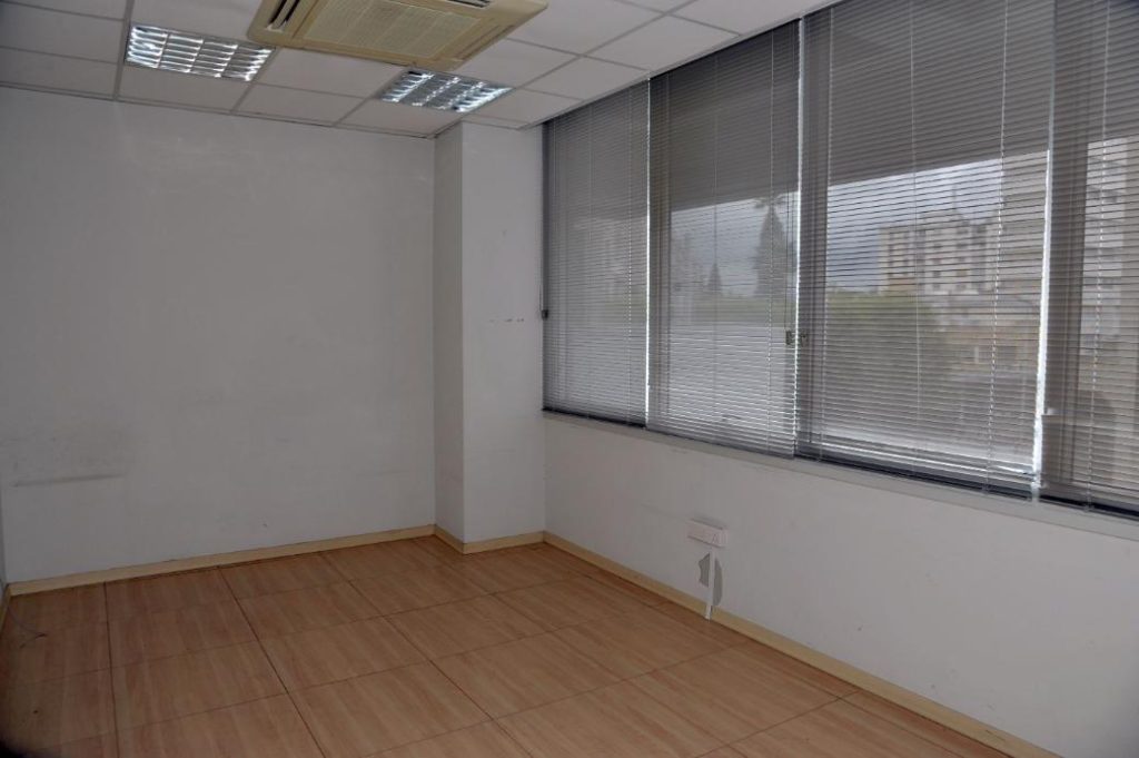 199m² Office for Sale in Nicosia – Trypiotis