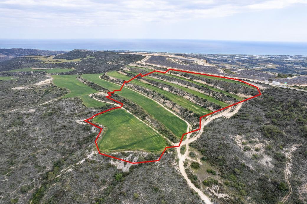 76,255m² Commercial Plot for Sale in Choirokoitia, Larnaca District