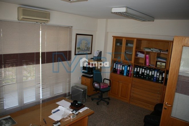 500m² Office for Rent in Strovolos, Nicosia District