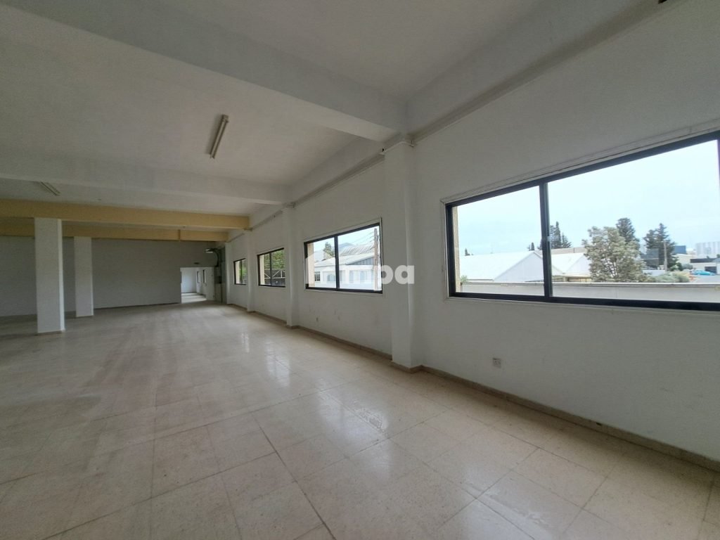 950m² Office for Rent in Latsia, Nicosia District