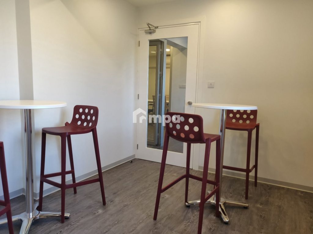 95m² Office for Rent in Strovolos, Nicosia District