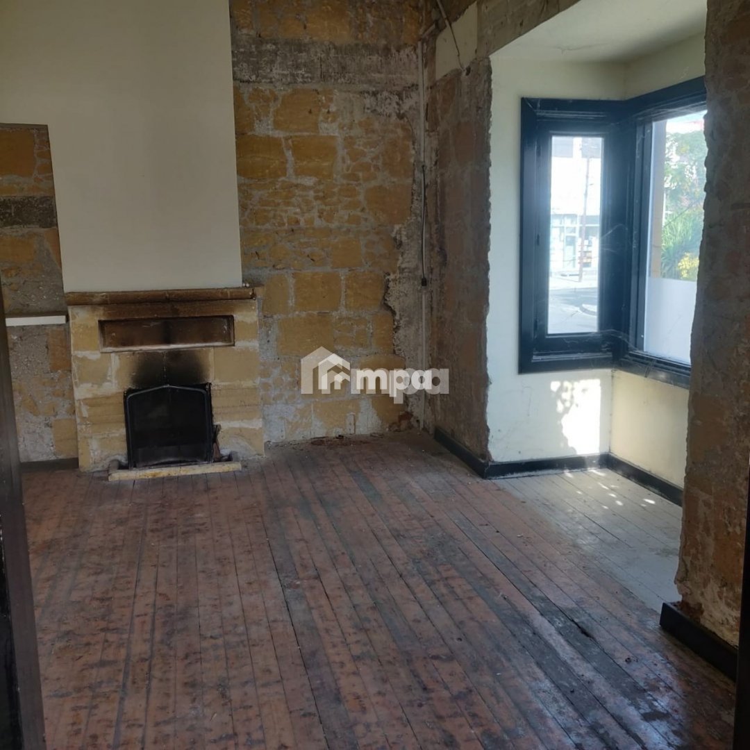 180m² Commercial for Rent in Nicosia – Agios Antonios
