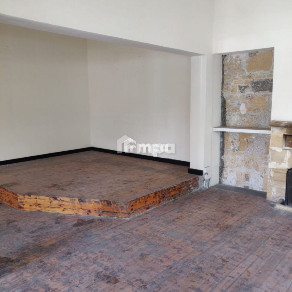 180m² Commercial for Rent in Nicosia – Agios Antonios