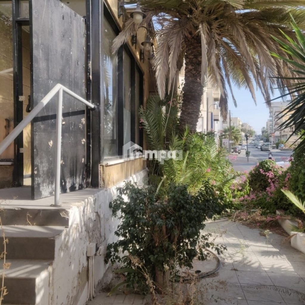 180m² Commercial for Rent in Nicosia – Agios Antonios