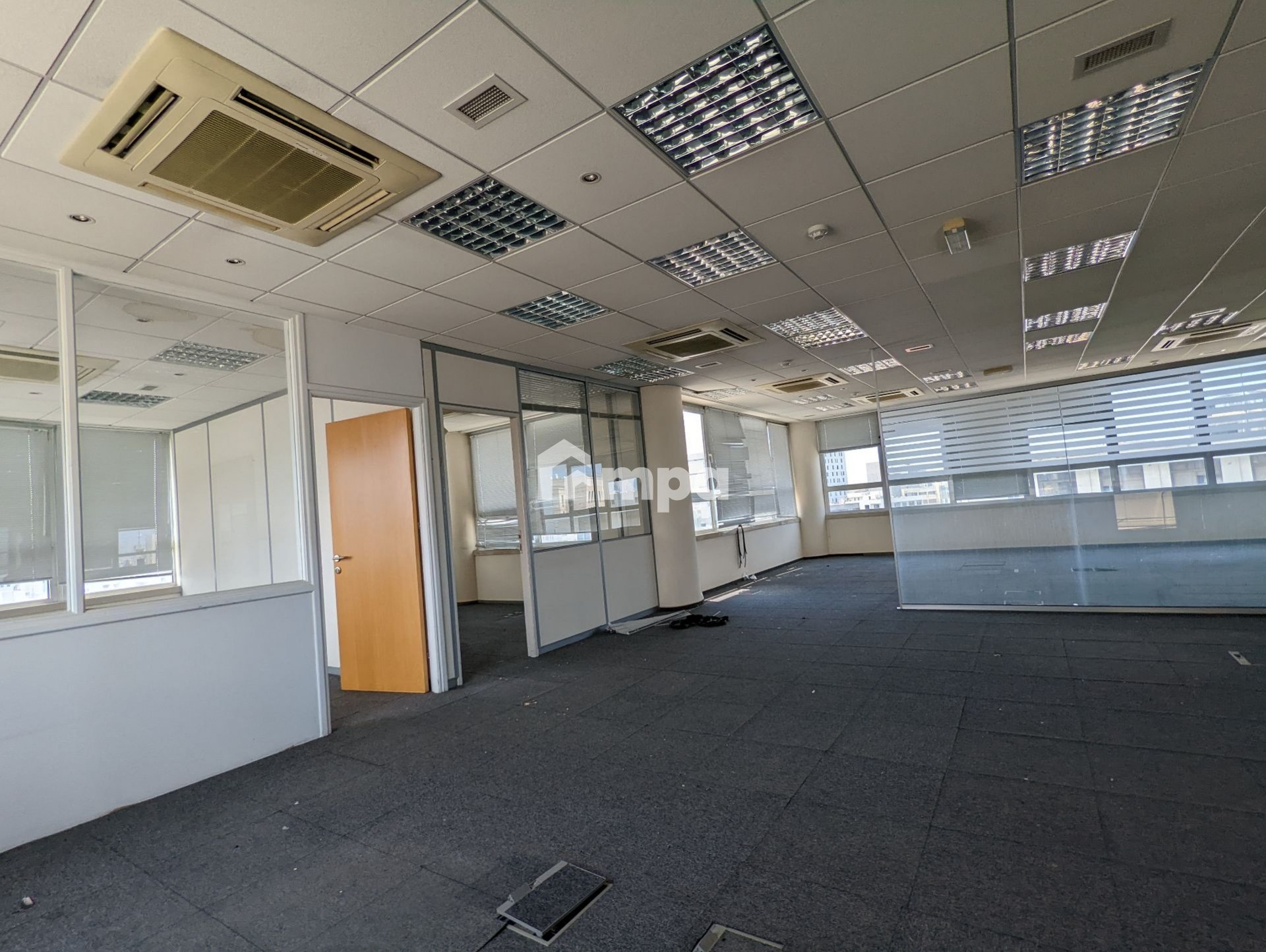 300m² Office for Rent in Nicosia District