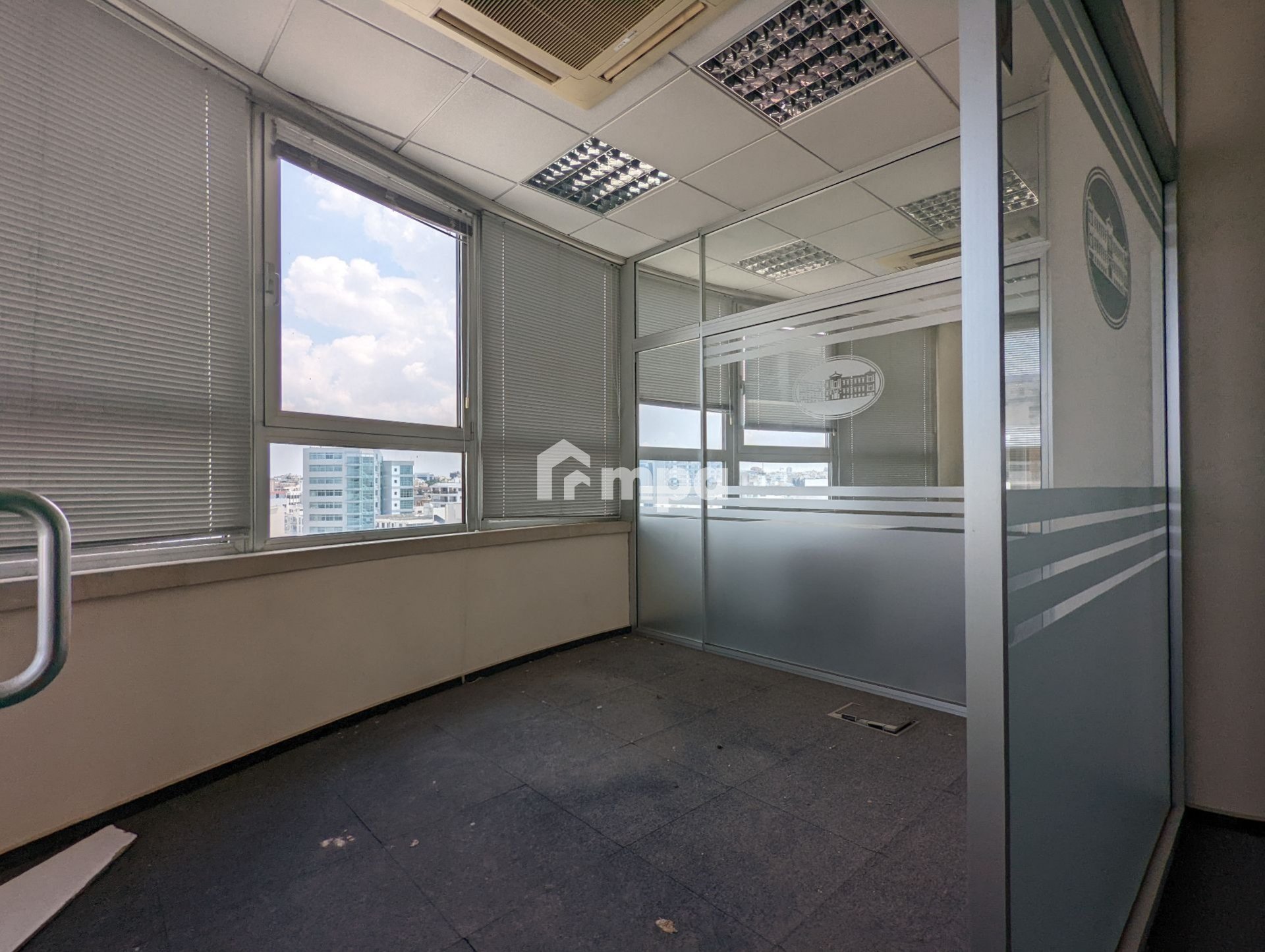 300m² Office for Rent in Nicosia District