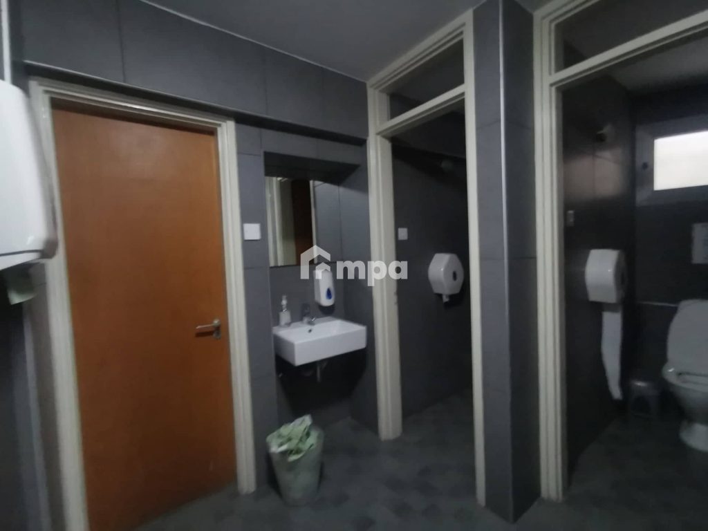 330m² Office for Rent in Nicosia District