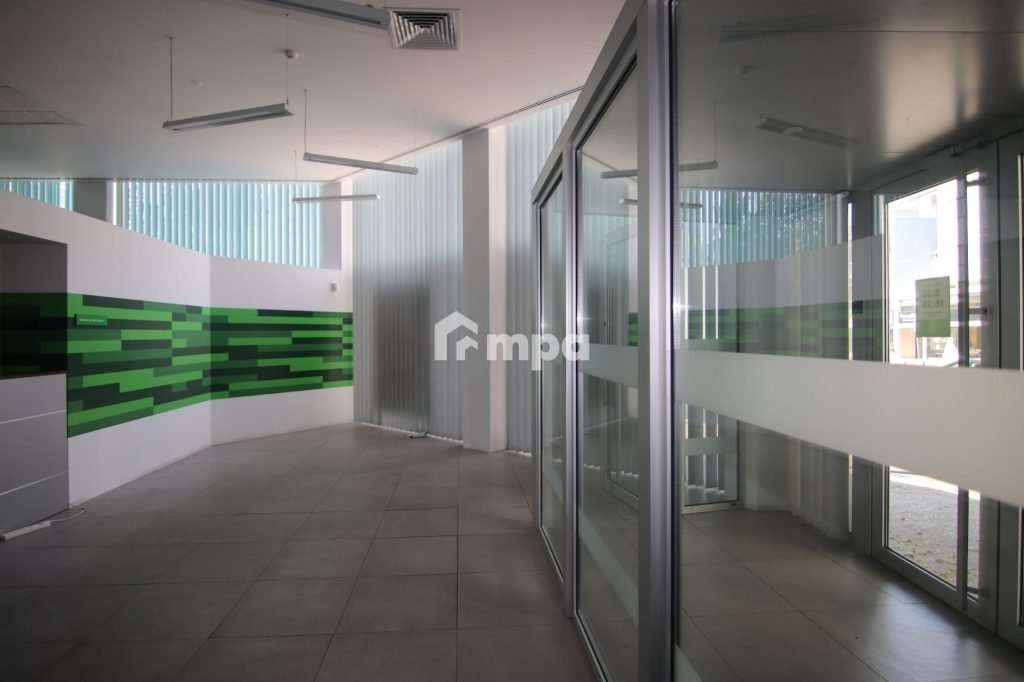 418m² Commercial for Rent in Nicosia District