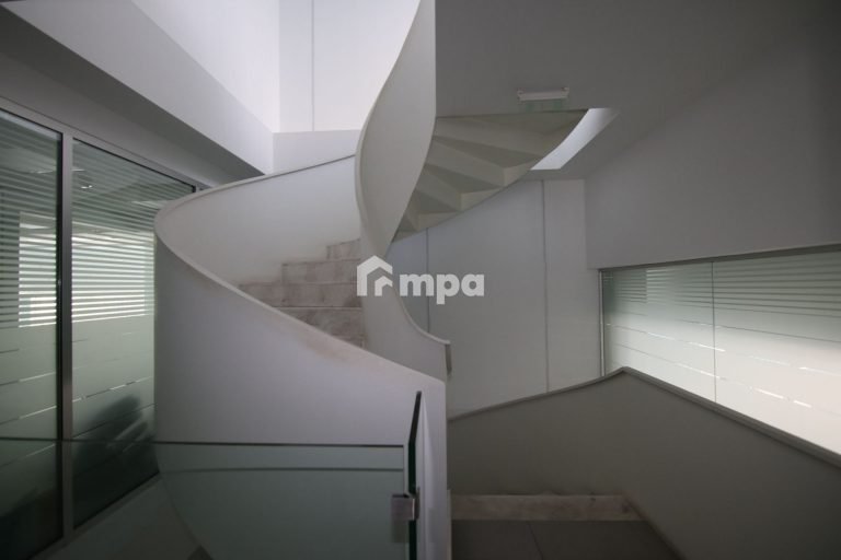 418m² Commercial for Rent in Nicosia District