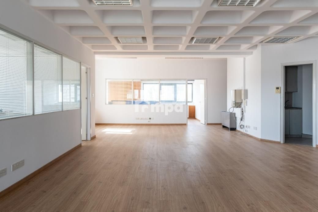 238m² Office for Rent in Agioi Omologites, Nicosia District