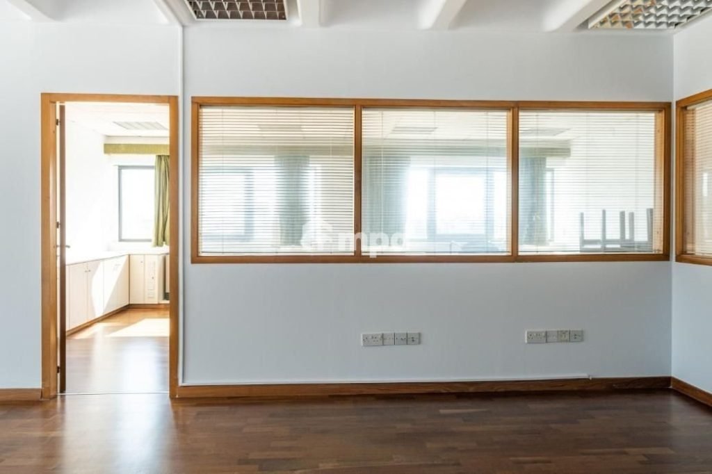 238m² Office for Rent in Agioi Omologites, Nicosia District