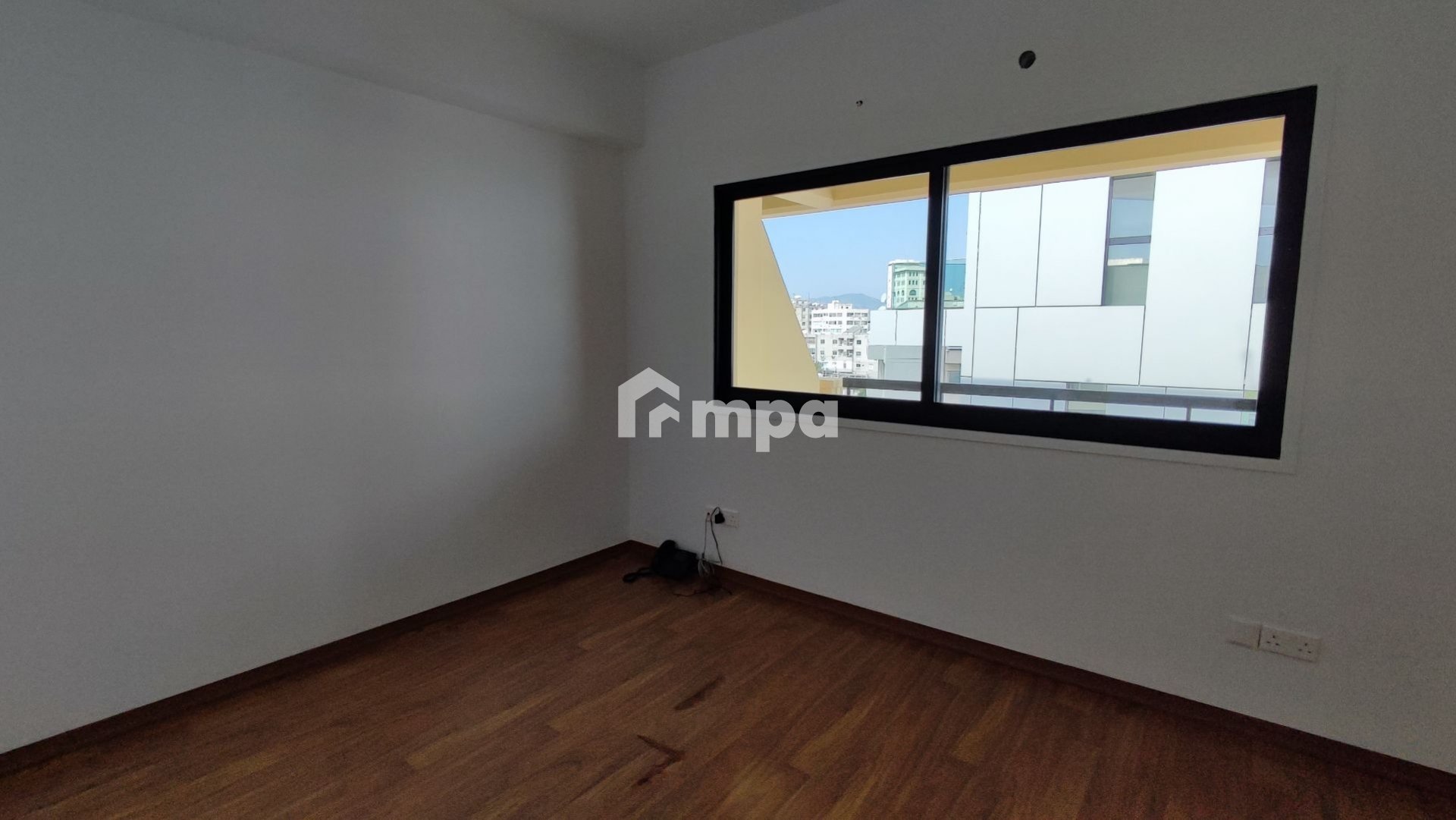 12m² Office for Rent in Nicosia District