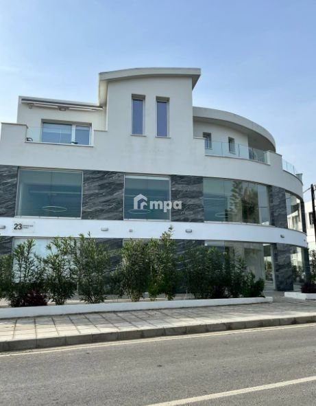 668m² Office for Rent in Meneou, Larnaca District