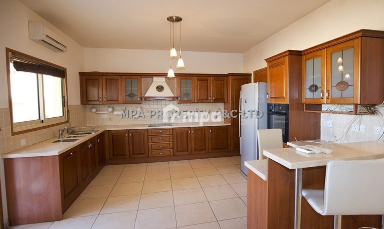 Cheap Houses and Villas for Sale Nicosia up to 400000 euro