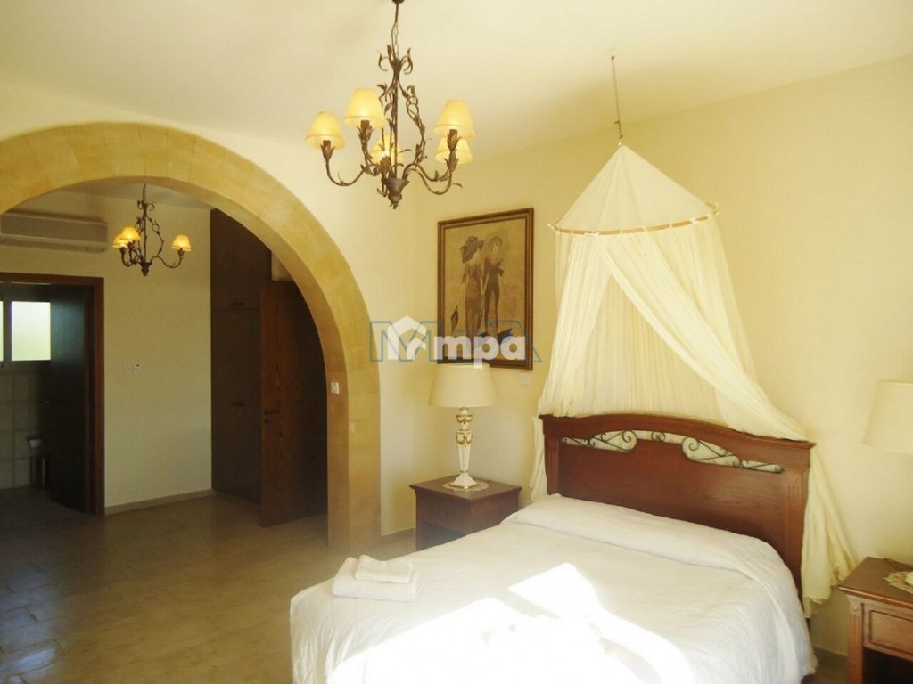 4 Bedroom House for Sale in Argaka, Paphos District