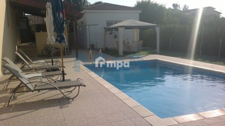 Cheap Houses and Villas for Sale Nicosia up to 900000 euro
