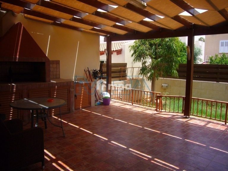 4 Bedroom House for Sale in Strovolos, Nicosia District