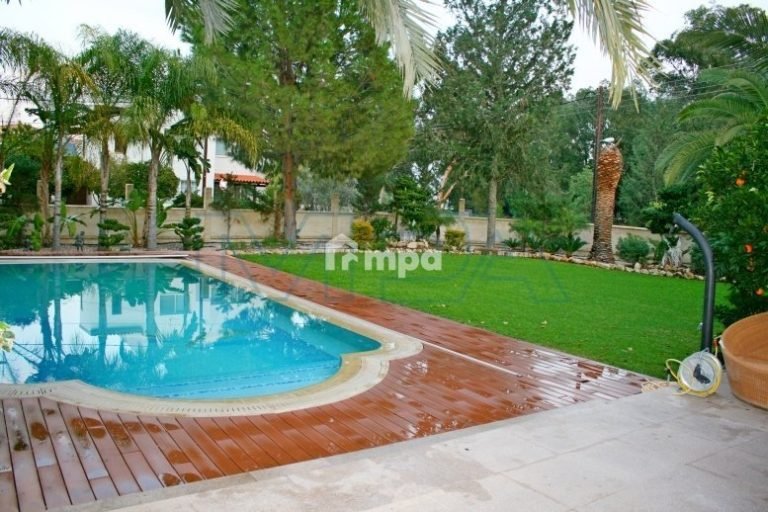 5 Bedroom House for Sale in Nicosia District