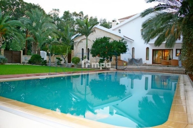 5 Bedroom House for Sale in Nicosia District