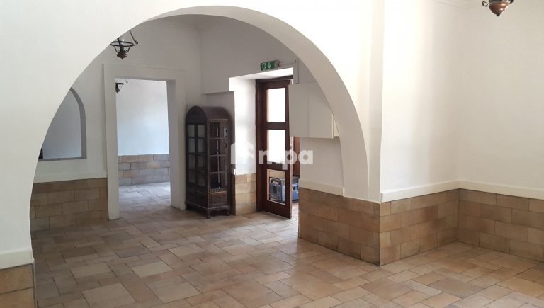 270m² Commercial for Sale in Aglantzia, Nicosia District