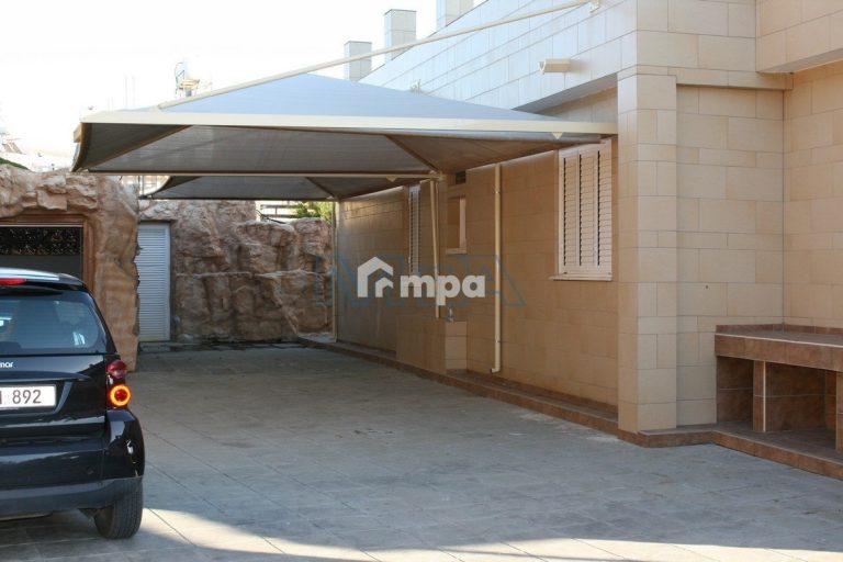6+ Bedroom House for Sale in Agioi Trimithias, Nicosia District