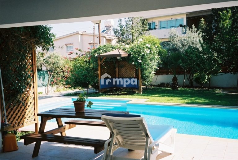5 Bedroom House for Sale in Nicosia District