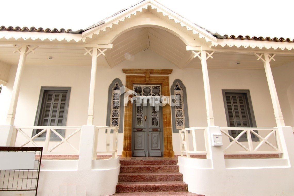 4 Bedroom House for Sale in Agioi Omologites, Nicosia District
