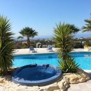 2 Bedroom Apartment for Sale in Mesa Chorio, Paphos District