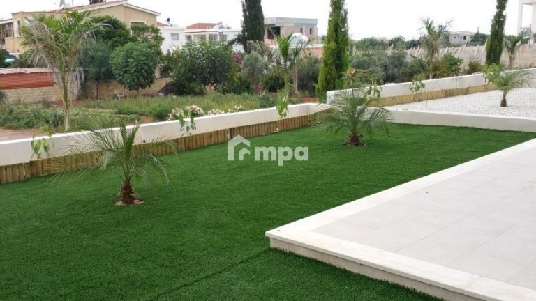 3 Bedroom House for Sale in Chlorakas, Paphos District